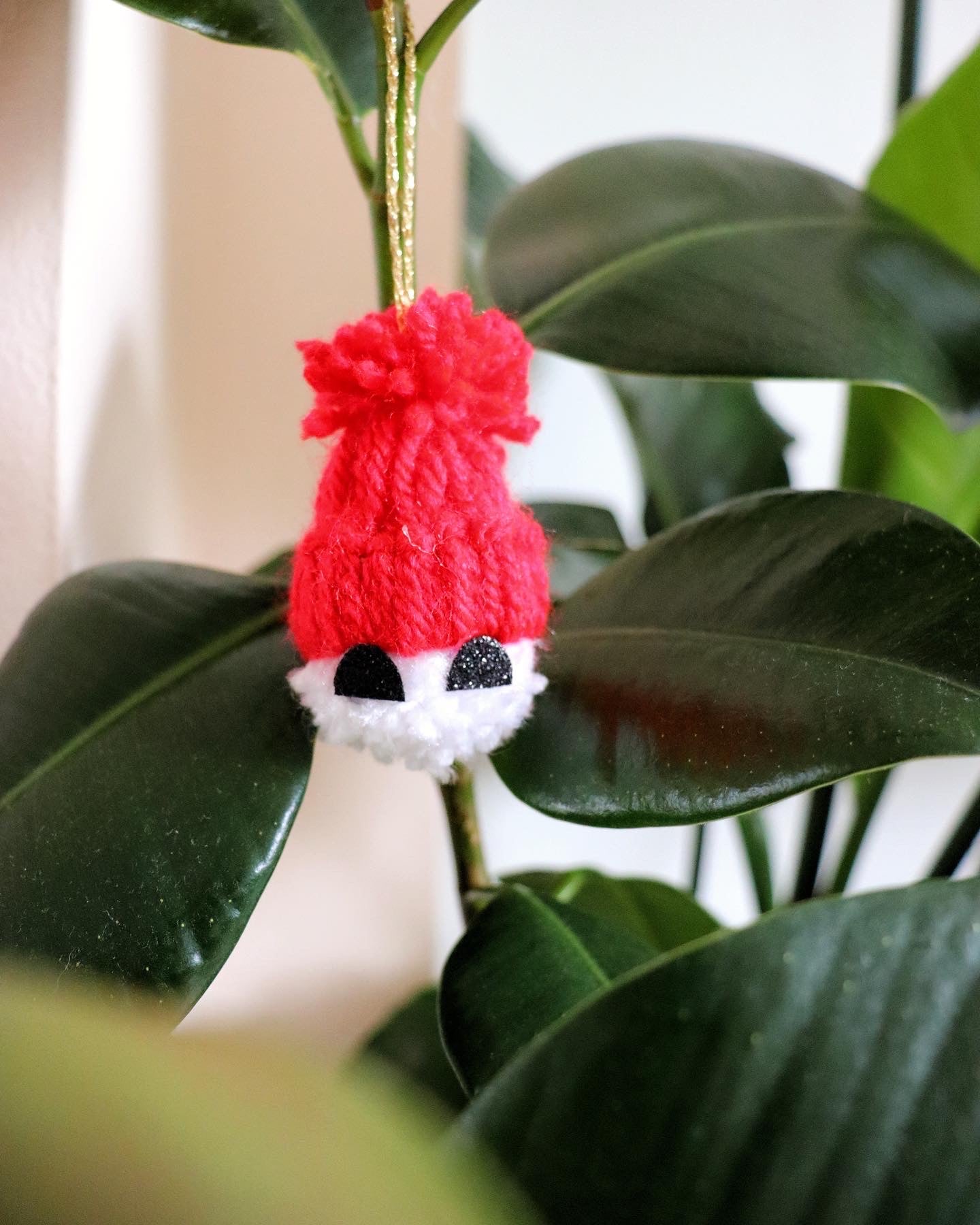 Pom Pom Santa Hanging Tree Decorations